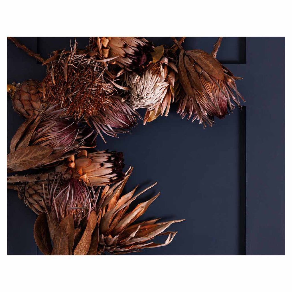 ROSE GOLD PROTEA ON DARK BLUE FLEECE BLANKET