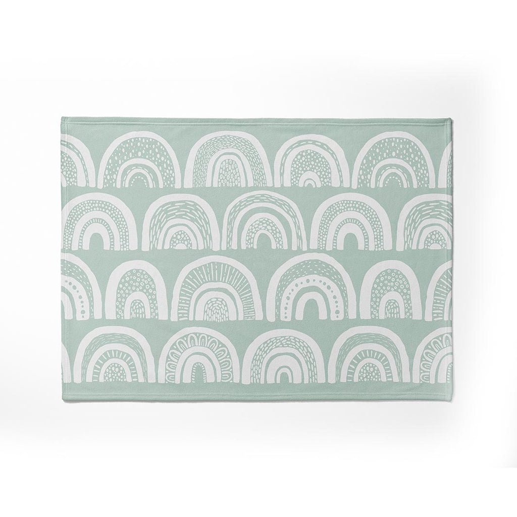 KIDS WHITE RAINBOW PATTERN FLEECE BLANKET