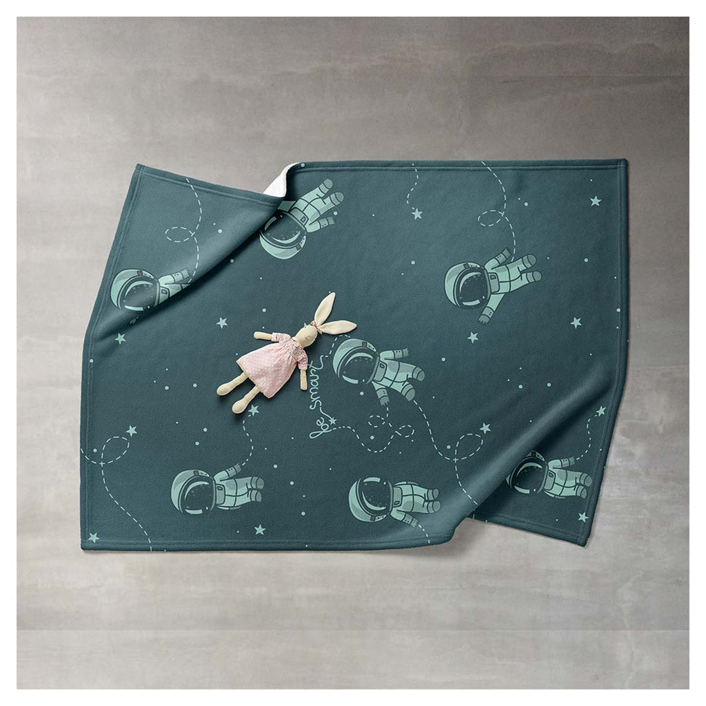 KIDS BLUE ASTRONAUT PATTERN FLEECE BLANKET
