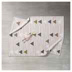 KIDS PINK TRIANGLE PATTERN FLEECE BLANKET