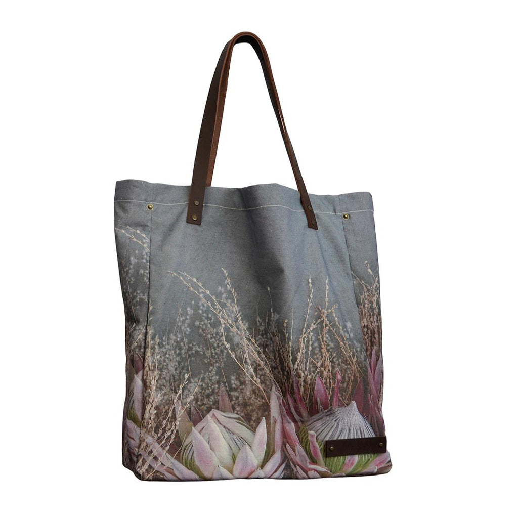 FLORAL DEEP PINK KING PROTEA MY BAG