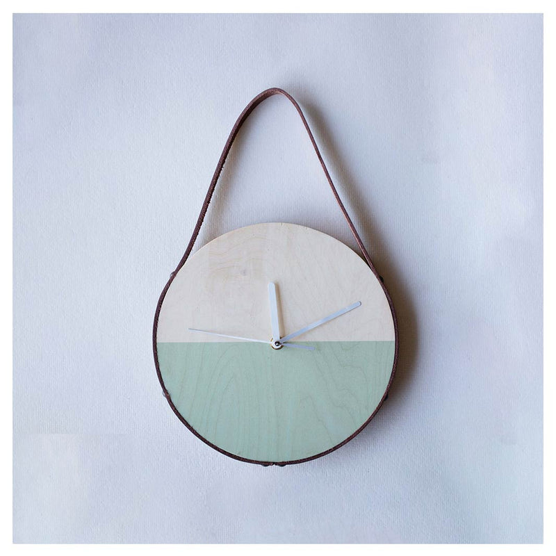 HALF GREEN NORDIC CLOCK