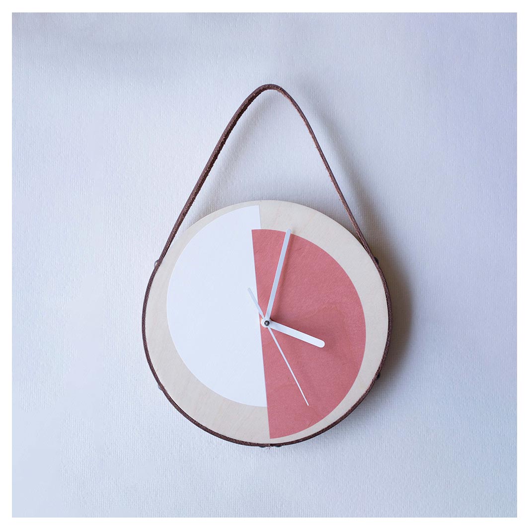 PINK AND WHITE ROUND GEO DESIGN NORDIC CLOCK