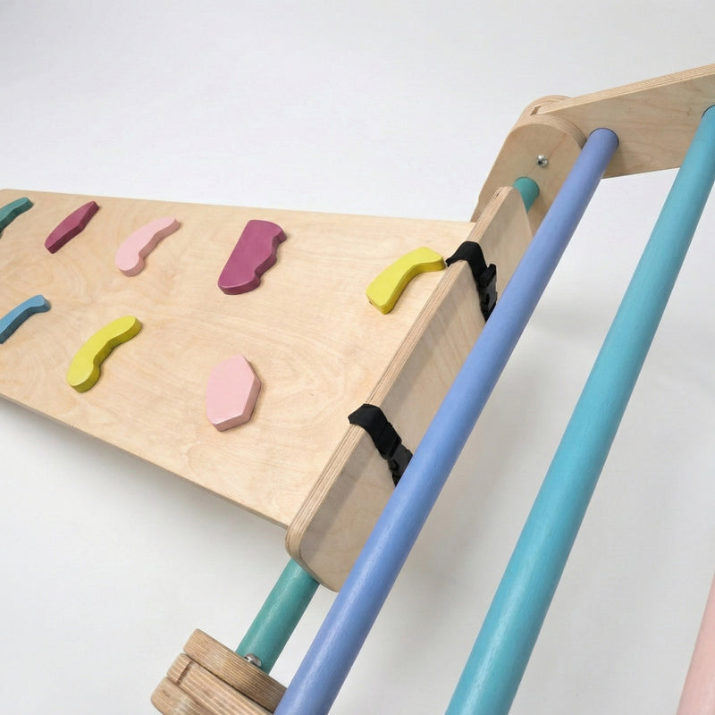 TRANSFORMABLE TRIANGLE PIKLER GYM