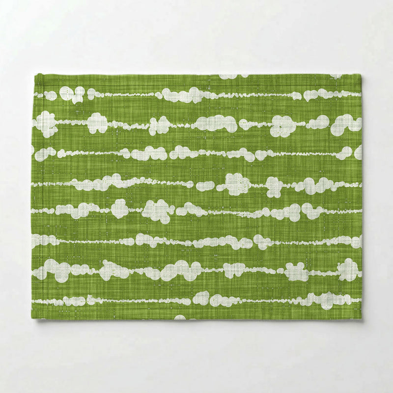 WHITE ORGANIC DOTTED STRIPES ON GREEN PLACEMAT