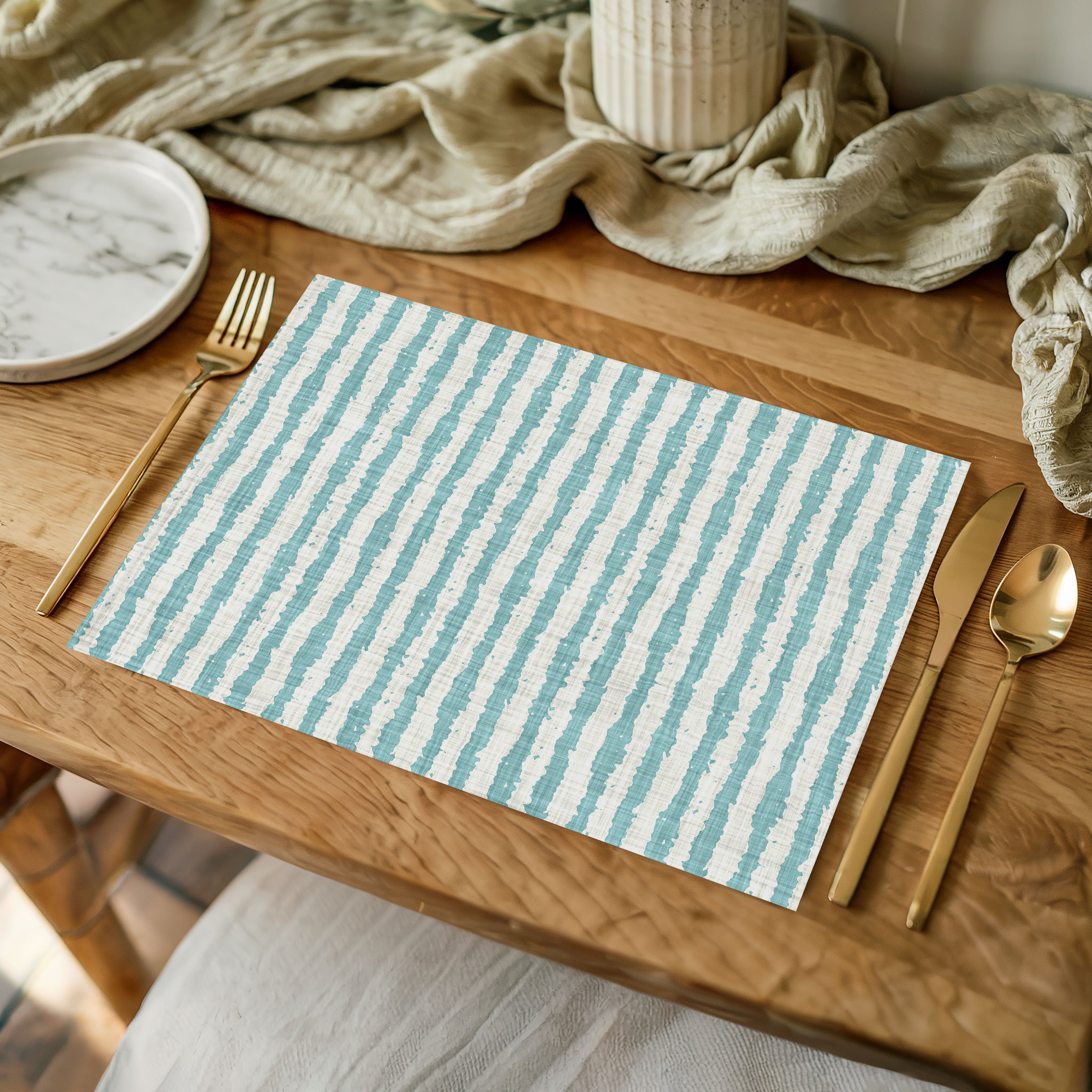 AQUA STRIPES ON WHITE PLACEMAT