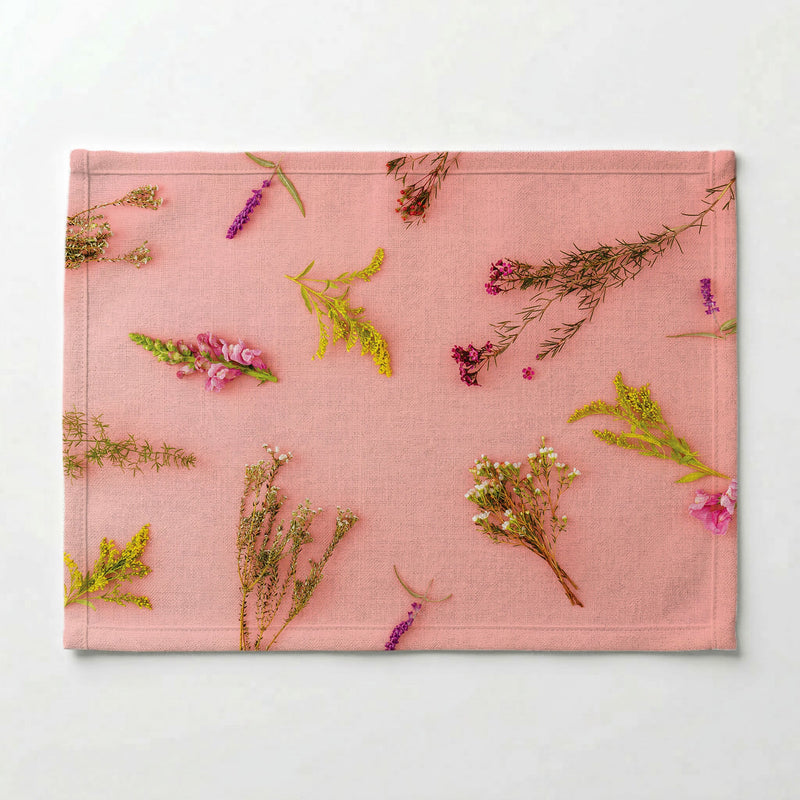 SCATTERED BLOSSOMS ON PINK PLACEMAT