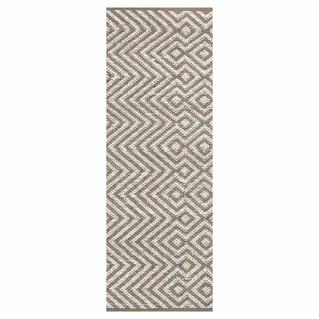 CONTEMPORARY BROWN AND WHITE DIAMOND PATTERN RUNNER RUG
