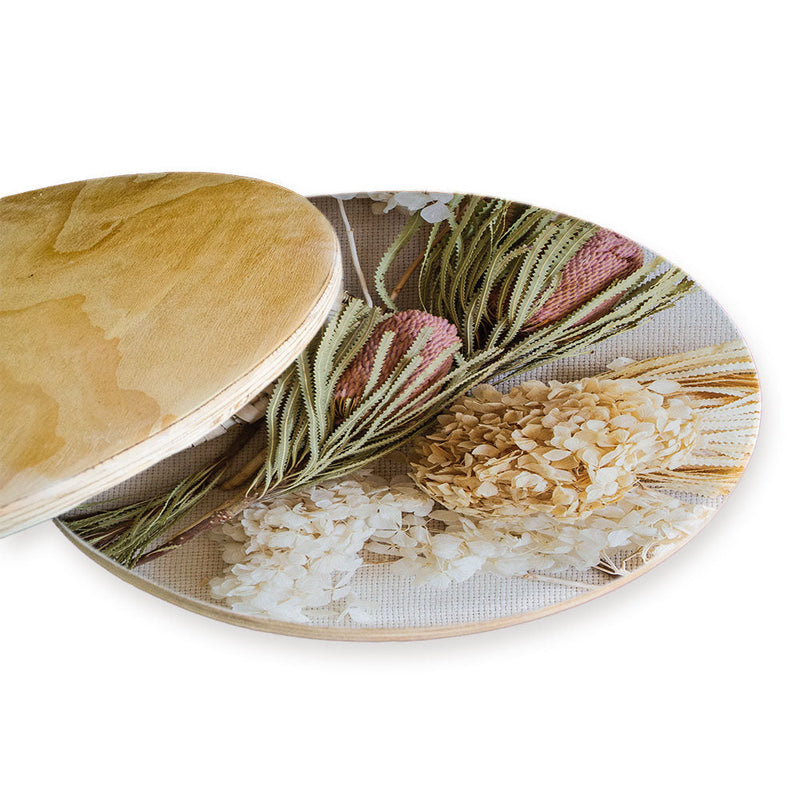 FLORAL CREAM AND GREY BASKET WITH PINK BANKSEAS CHEESEBOARD