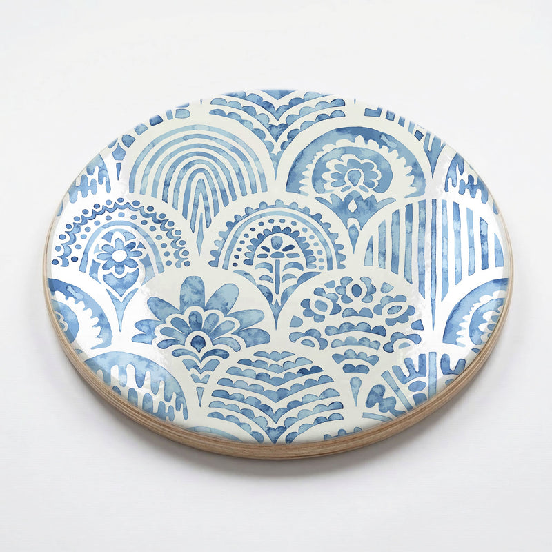 BLUE WATERCOLOUR SCALLOP PATTERN CHEESEBOARD
