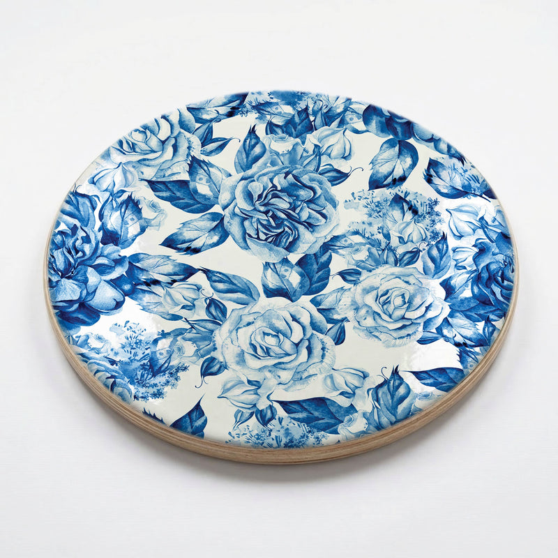 BLUE ROSE GARDEN ON WHITE CHEESEBOARD