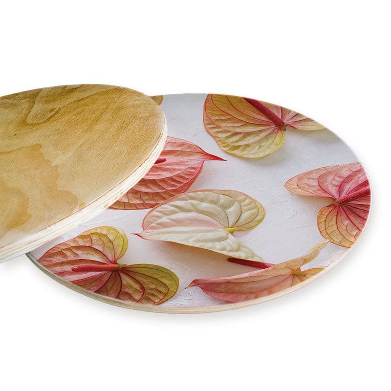 SCATTERED ANTHURIUM BLOOMS CHEESEBOARD