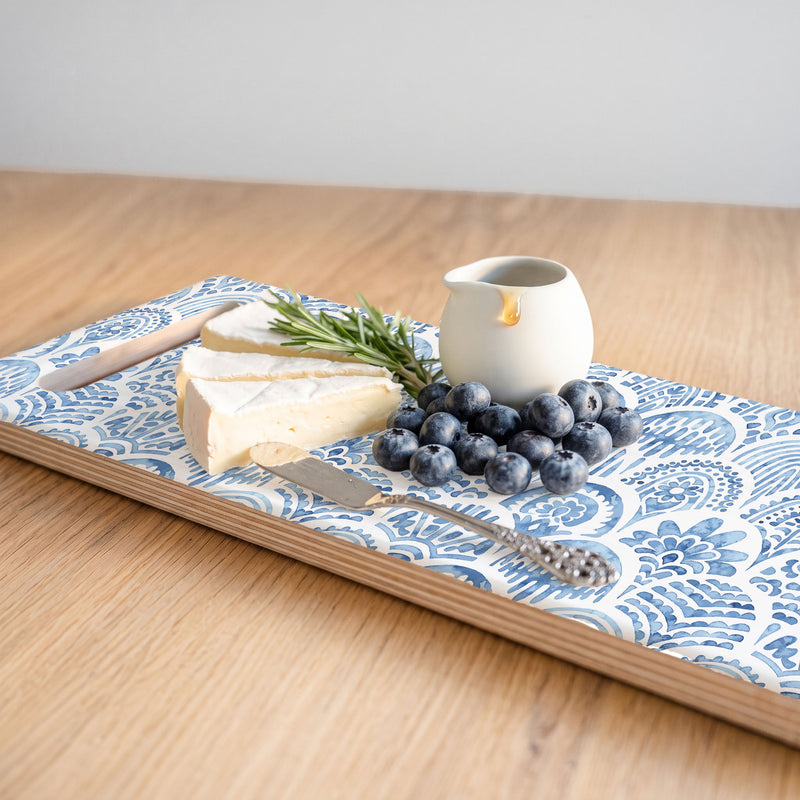 BLUE WATERCOLOUR SCALLOP PATTERN DOUBLE HANDLE SERVING BOARD