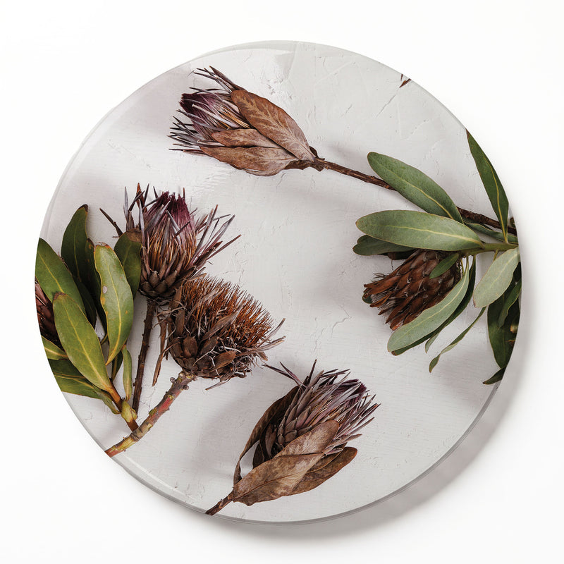 DRIED PROTEAS WITH GREEN LEAVES ROUND SERVING BOARD