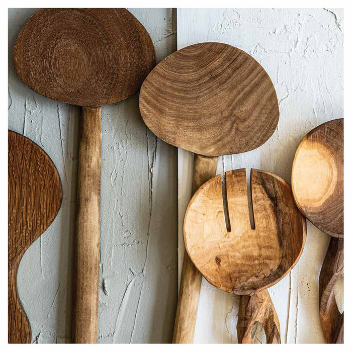 NATURAL BROWN WOODEN SPOONS ON GREY AND WHITE SQUARE COASTER