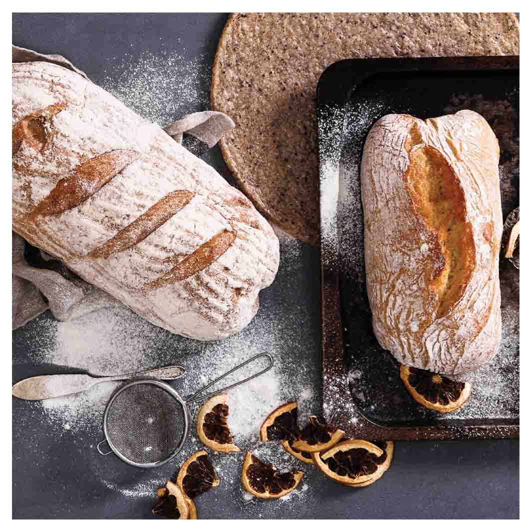 BREADS AND DRIED FRUIT ON BLACK MINIMAL SQUARE COASTER