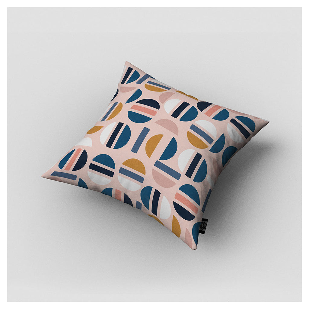 KIDS PINK GEOMETRIC CIRCLE PATTERN CUSHION